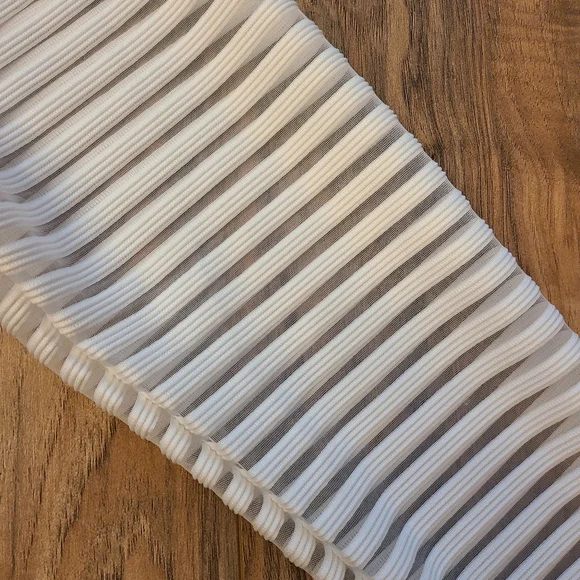 Top - Picture 2 of 5